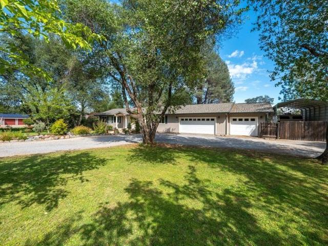House for sale in Anderson, Shasta County