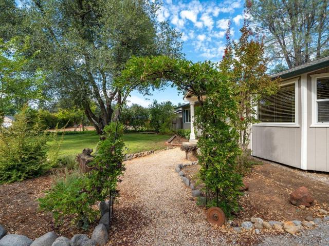 House for sale in Anderson, Shasta County