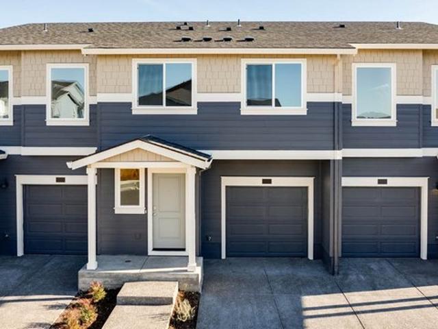 Townhouse for sale in Oregonia