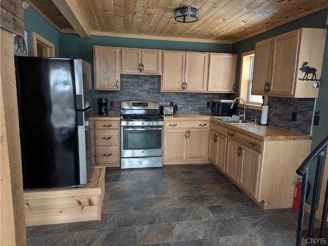 House for sale in Brantingham, New York