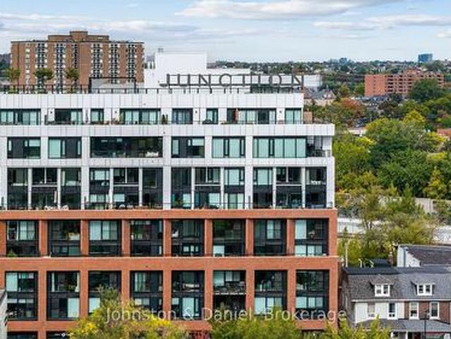 Condo for sale in Junction Area, Toronto