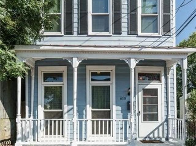 Townhouse for sale in Virginia