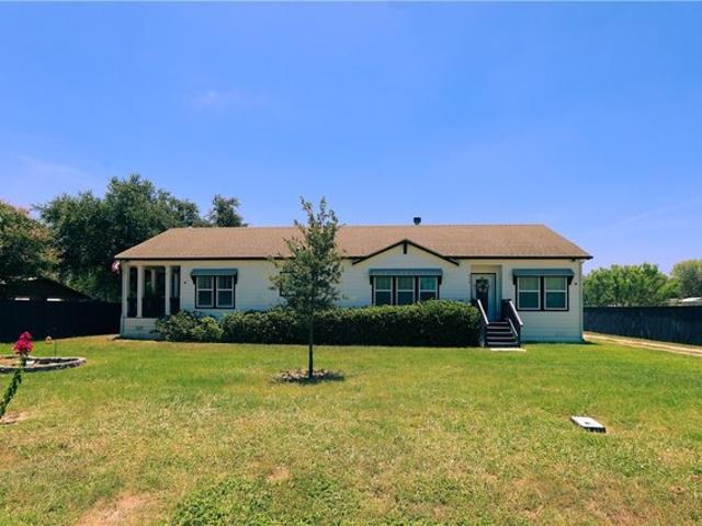 House for sale in Benavides, Texas
