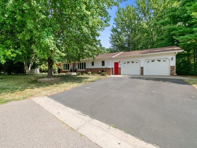 House for sale in Saint Croix, Wisconsin