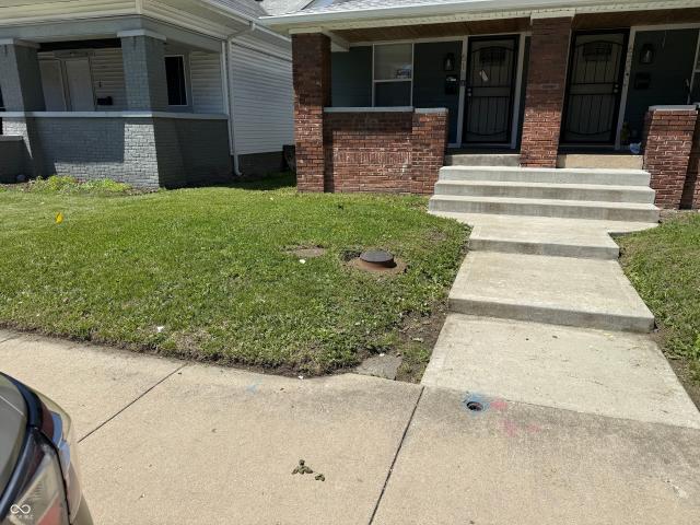 House for sale in Near Eastside, Camby