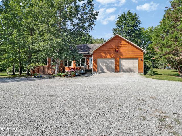 House for sale in Ridgetop, Jamestown