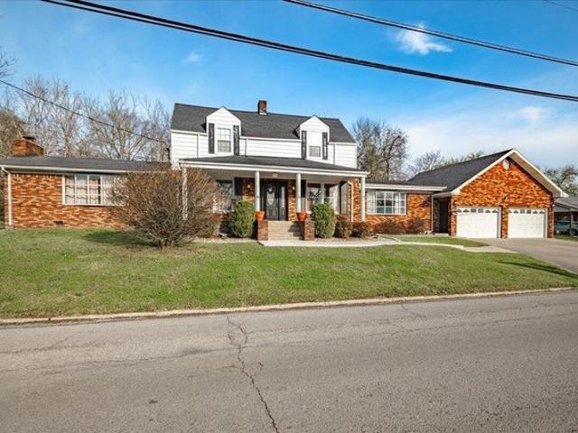 House for sale in Williamsburg, Kentucky