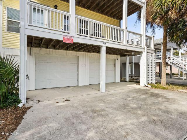 Townhouse for sale in Kure Beach, North Carolina