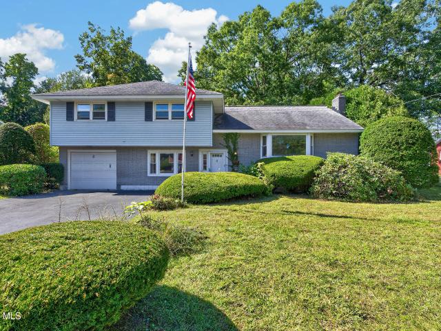 House for sale in Town of Guilderland, Albany County