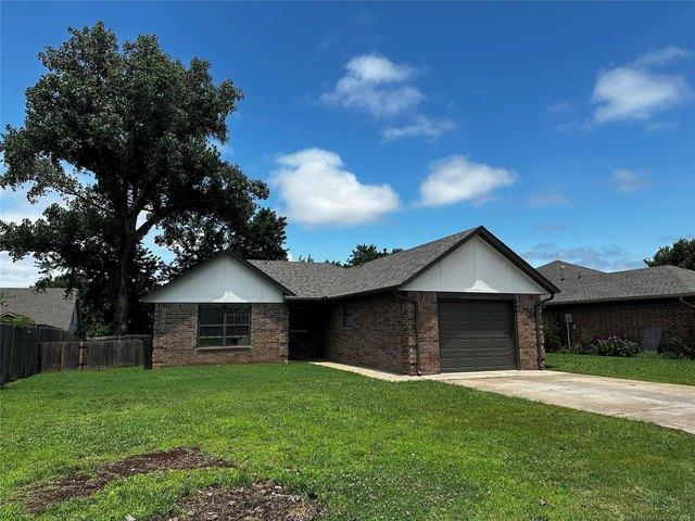 House for sale in Rogers, Oklahoma