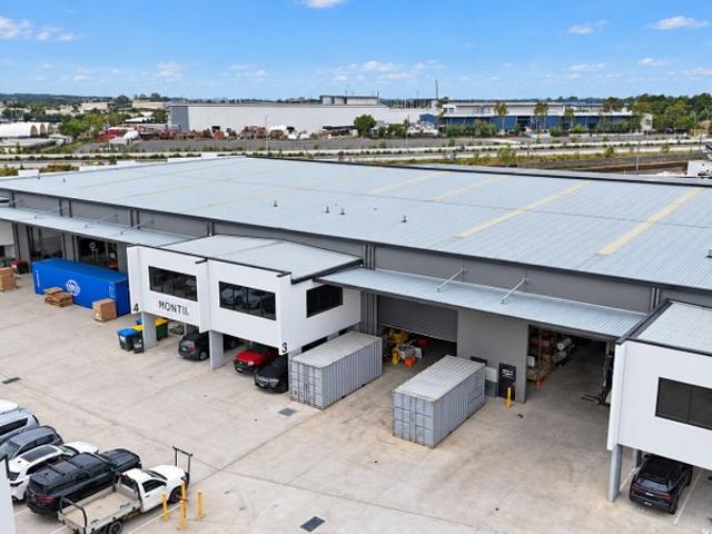 Warehouse for rent in Coomera, Gold Coast City