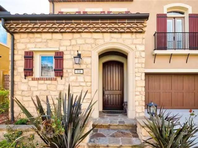 Condo for rent in Irvine