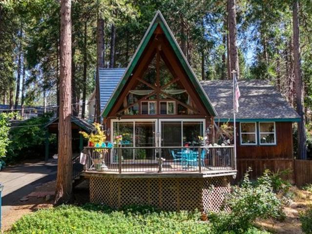 House for sale in Pollock Pines, California