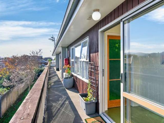 Apartment for sale in Days Bay, Wellington