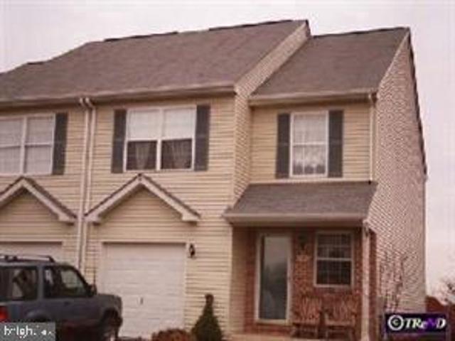 Townhouse for sale in Plumsteadville, Plumstead Township