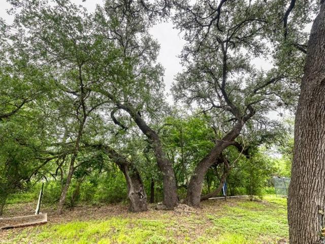 House for sale in Leakey, Texas