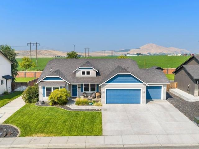 House for sale in West Richland, Washington