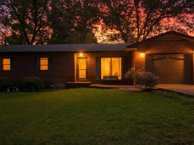 House for sale in Green Town, Thayer