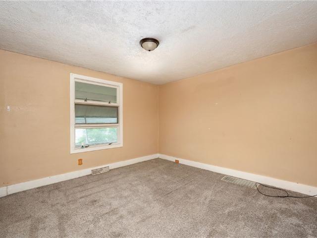 House for sale in Lyndora