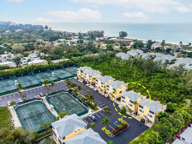 Townhouse for rent in Longboat Key, Florida