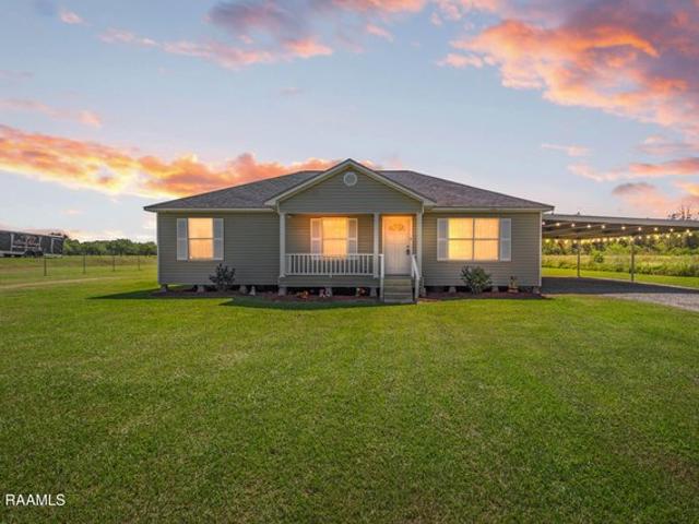 House for sale in Scott, Lafayette Parish