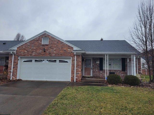 Townhouse for sale in Bridgeport, West Virginia