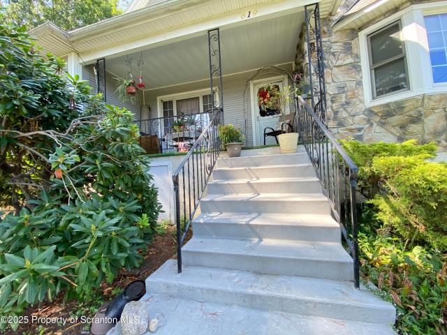 House for sale in Dickson City, Pennsylvania