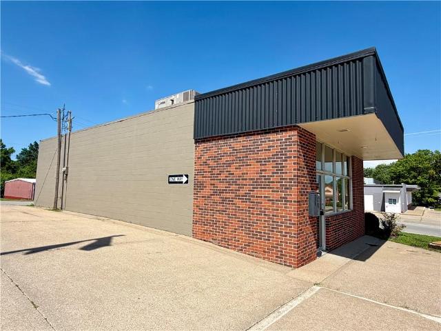Commercial for sale in Kansas