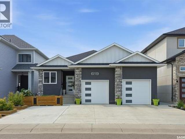 House for sale in Saskatoon, Saskatchewan