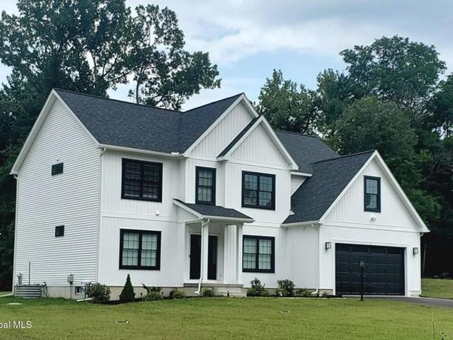 House for sale in Saratoga, New York
