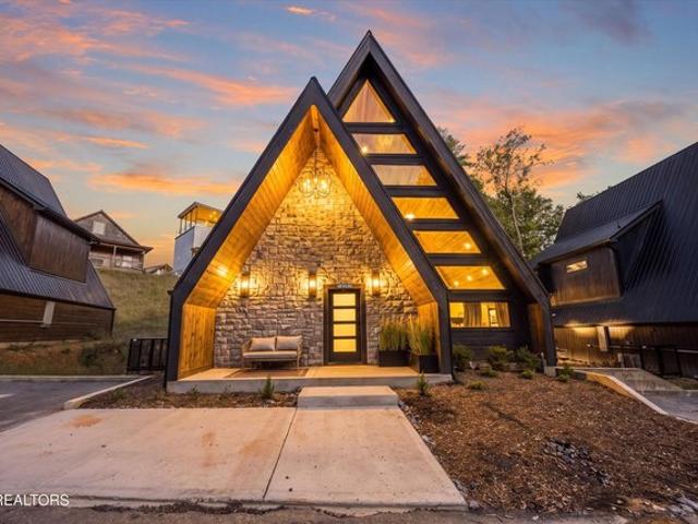House for sale in Pigeon Forge, East Tennessee
