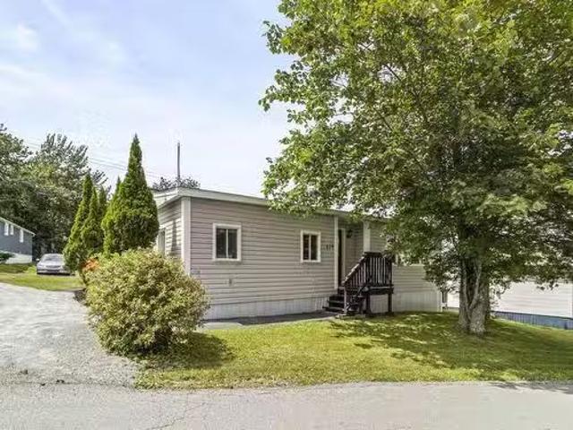 House for sale in Beaver Bank, Nova Scotia