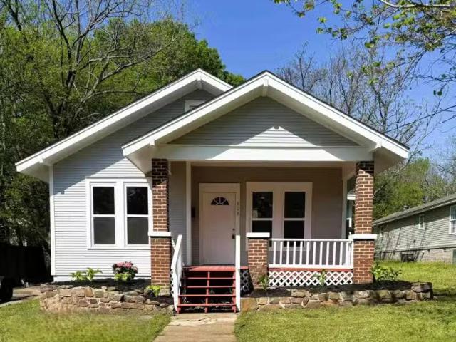 House for rent in Benton