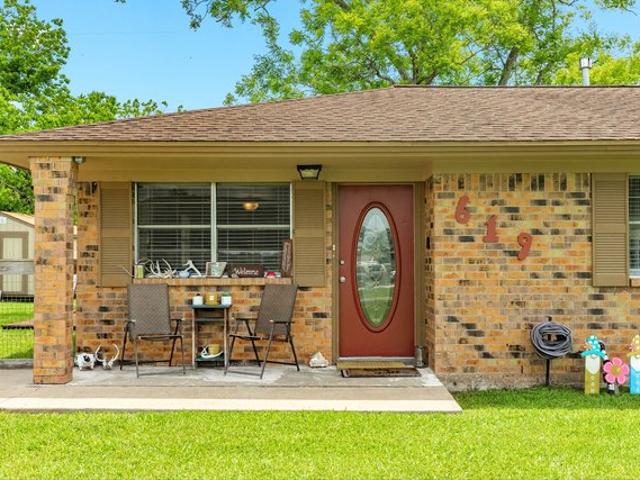 House for sale in Brazoria, Texas