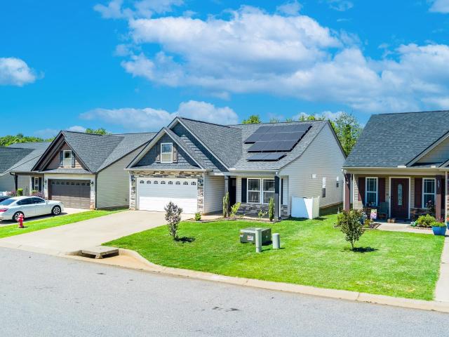 House for sale in Inman, South Carolina