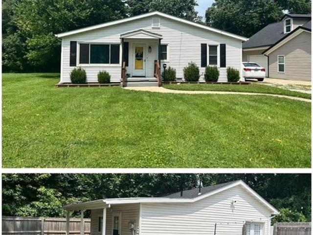 House for sale in Edwardsville, Illinois