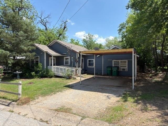 House for sale in Jacksboro, Texas
