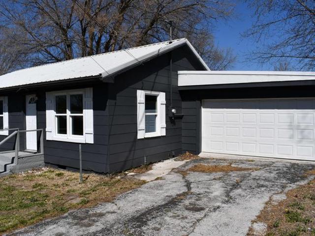 House for sale in Buffalo, Missouri
