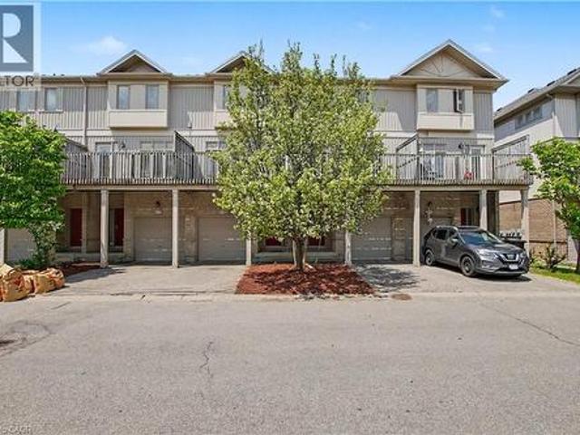 Townhouse for sale in Waterloo, Ontario