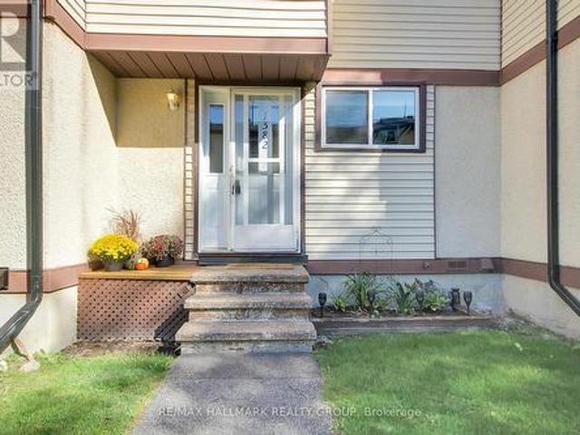 Townhouse for sale in Quail Ridge, Ottawa