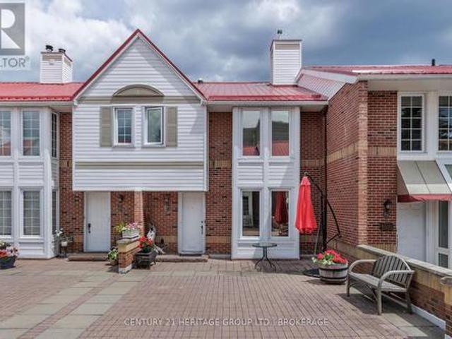 Townhouse for sale in Kingston, Ontario