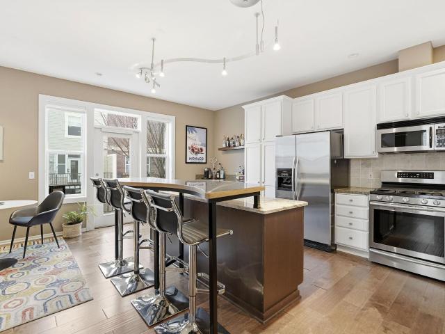 Townhouse for sale in Hennepin, Minnesota