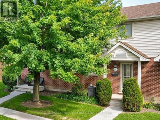 Townhouse for sale in Arva, Ontario