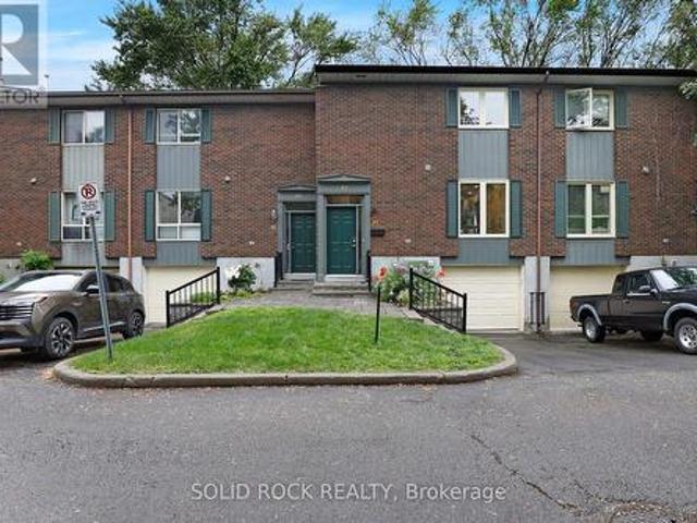 Townhouse for sale in Mulhurst Bay, Ontario