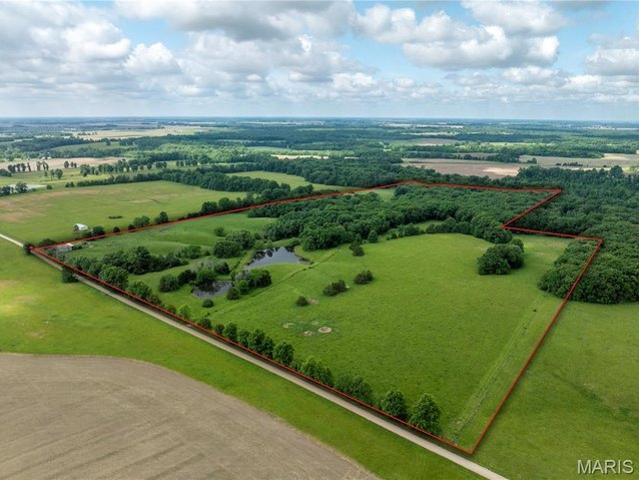 Farm for sale in Shelbina, Missouri