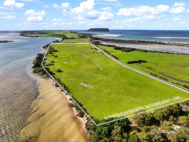 Cottage for sale in Stanley, Tasmania
