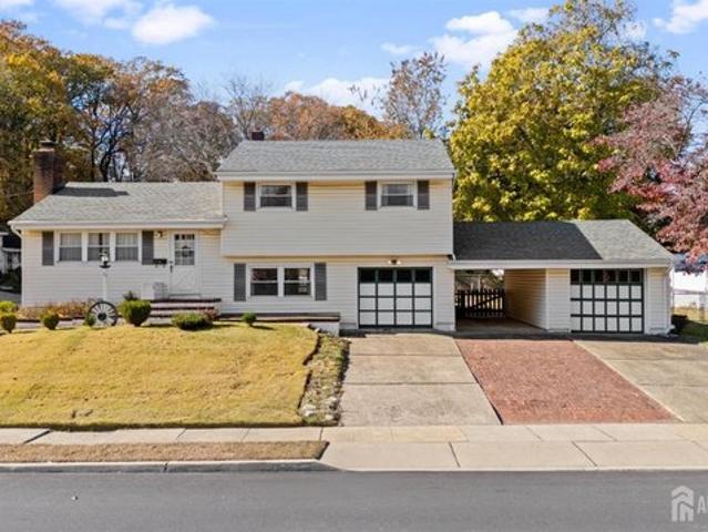 House for sale in Cliffwood, New Jersey