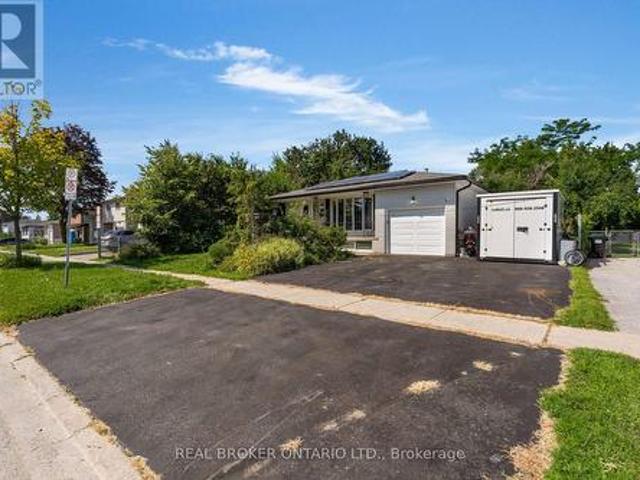 House for sale in Barrie, Ontario