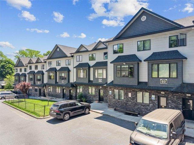 Condo for sale in Rockland, New York
