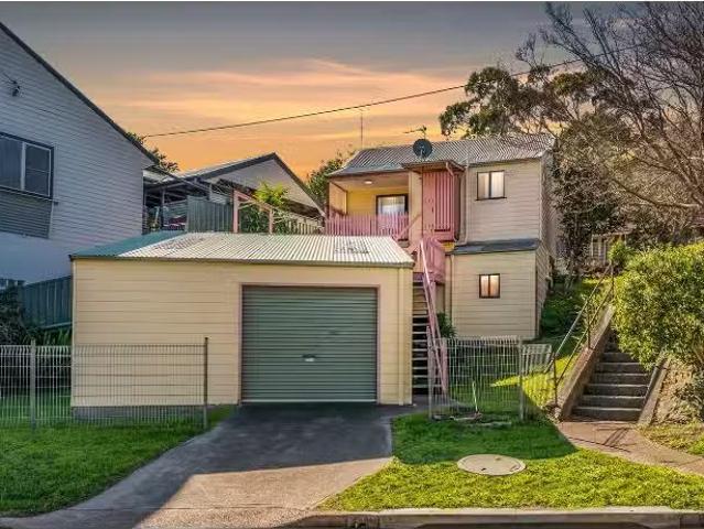 House for rent in Newcastle, Newcastle-Maitland
